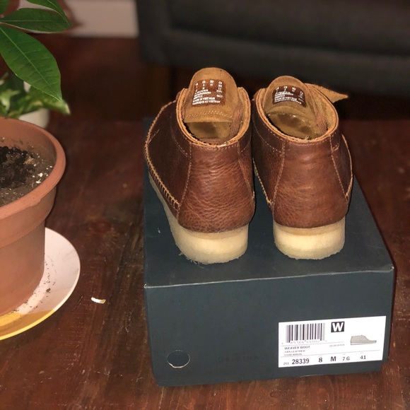 Clark’s Weaver Boot. Tan Leather - Picture 3 of 5